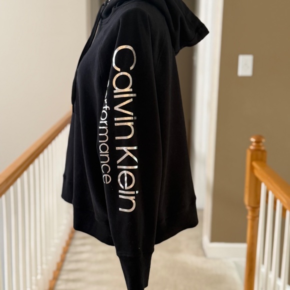 Calvin Klein Performance Crop Pullover Hoodie, Plus Size 2x - Picture 7 of 11